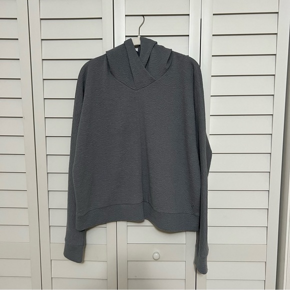 Zyia gray textured hoodie - Picture 5 of 12